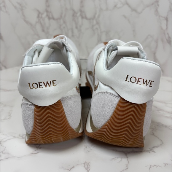 A-1CS-5: GYM SHOES: White & Tan Sneakers w/Iridescent Ribbon Accent, Unisex,NWOT - Picture 8 of 16